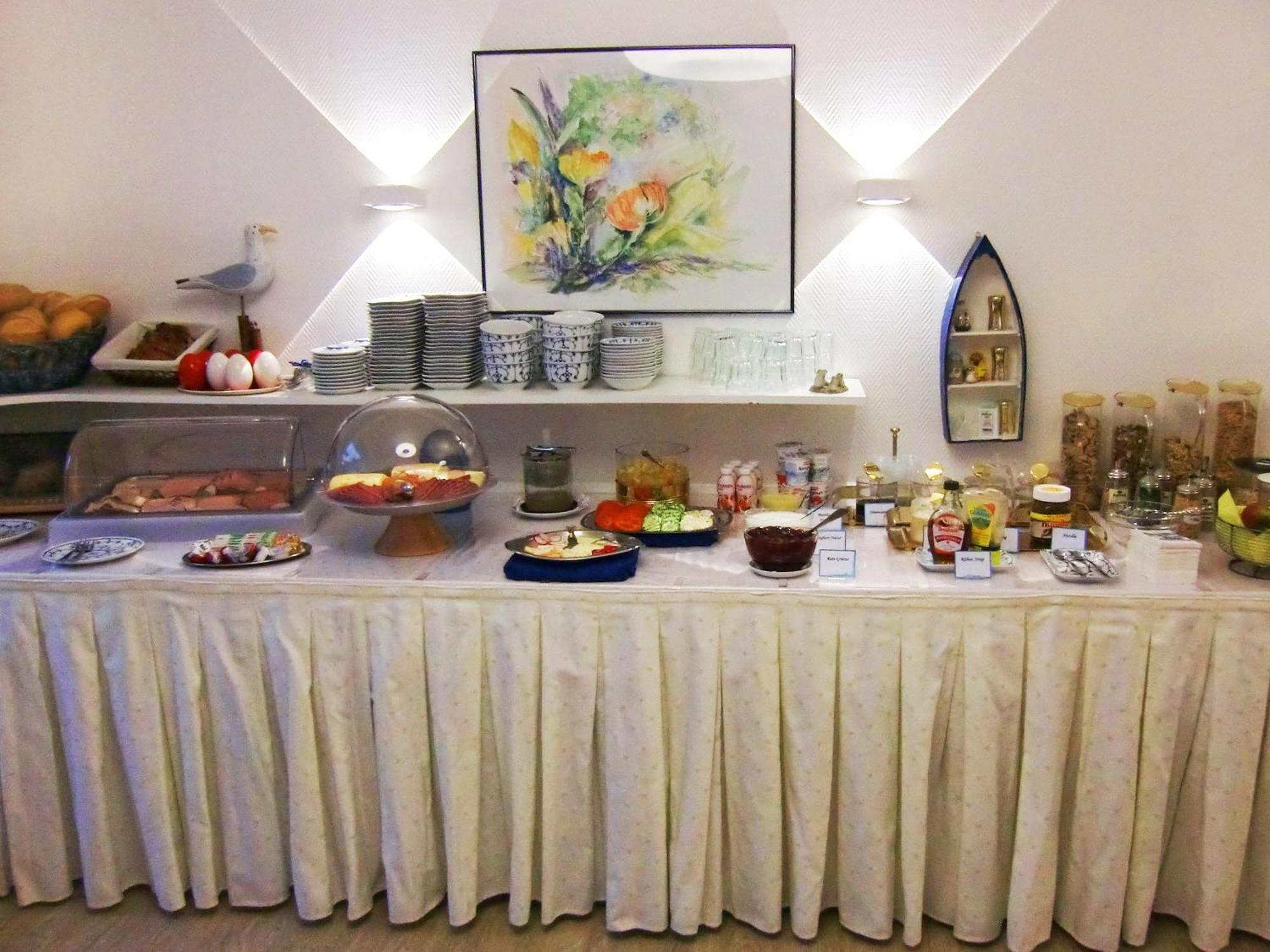 Hotel Ostfriesland Garni Норден Екстериор снимка