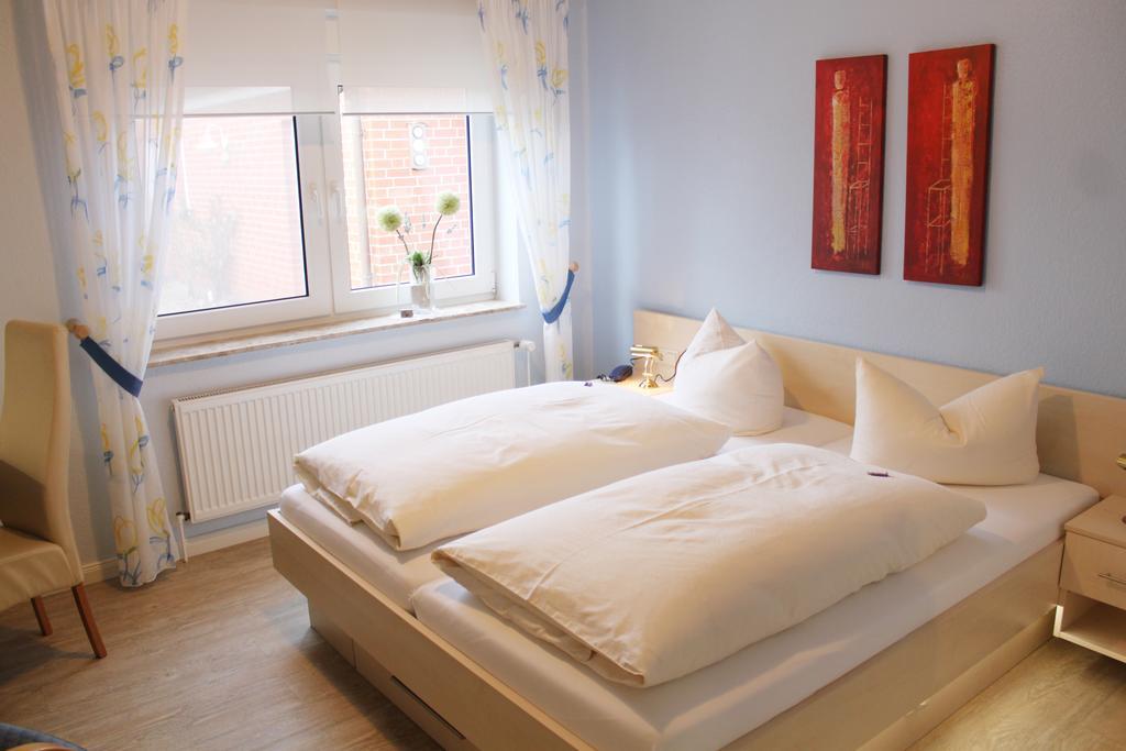 Hotel Ostfriesland Garni Норден Екстериор снимка