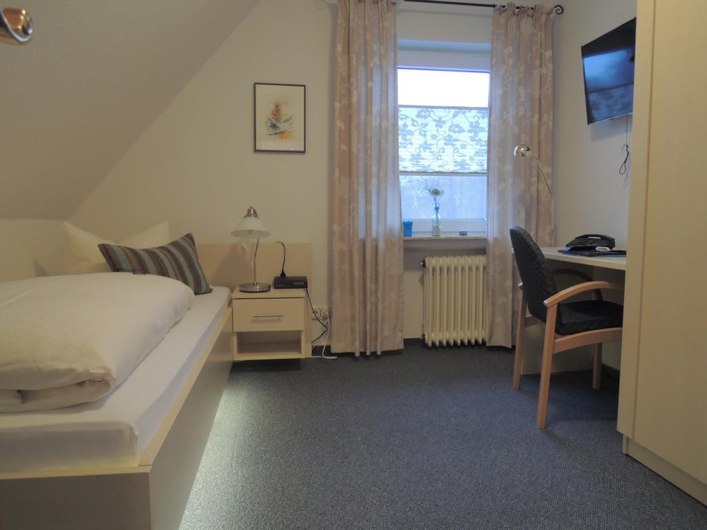 Hotel Ostfriesland Garni Норден Екстериор снимка