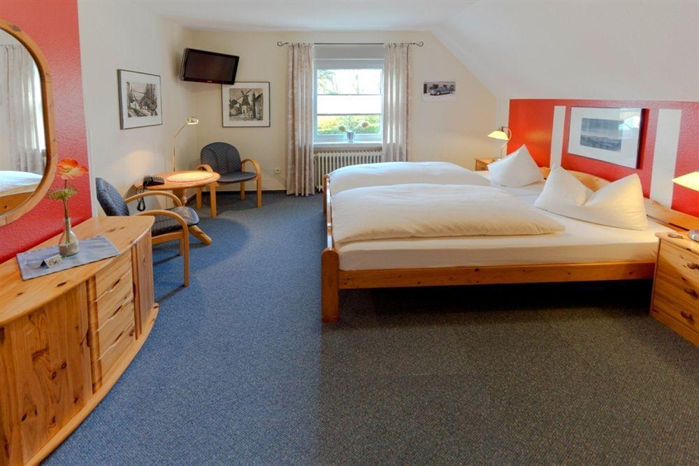 Hotel Ostfriesland Garni Норден Екстериор снимка