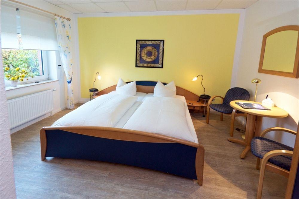 Hotel Ostfriesland Garni Норден Екстериор снимка